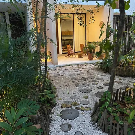 2 Bedroom Jungle Apartment In La Veleta - Palalma Casa
